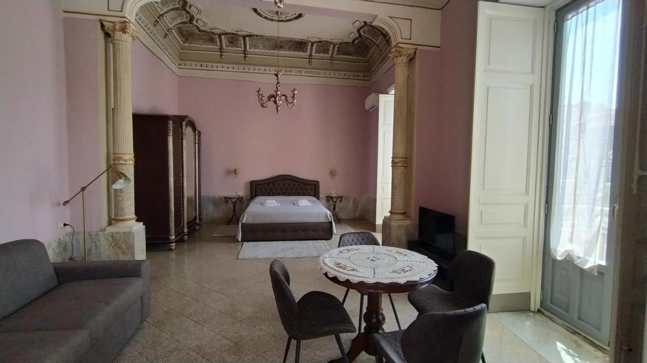 Palazzo Arcidiacono - Luxury Holidays Катания Экстерьер фото