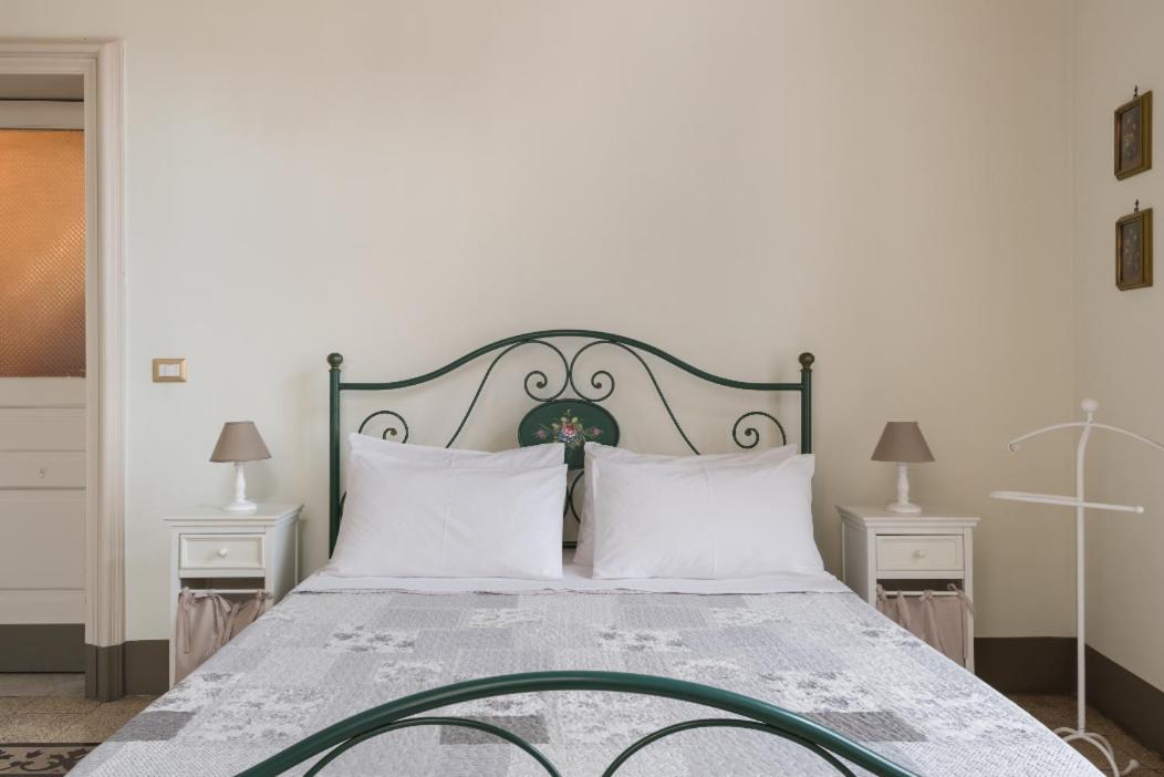Palazzo Arcidiacono - Luxury Holidays Катания Экстерьер фото